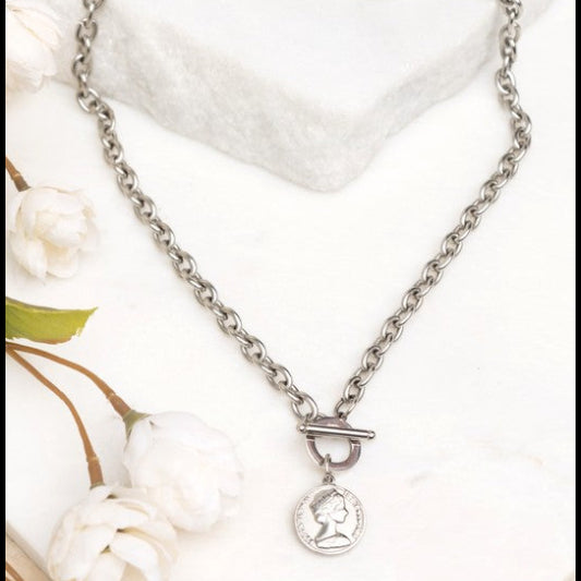 Auréa Medallion Necklace- Gold