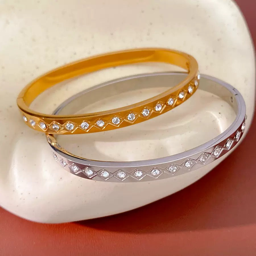Lia Geometric bangle bracelet