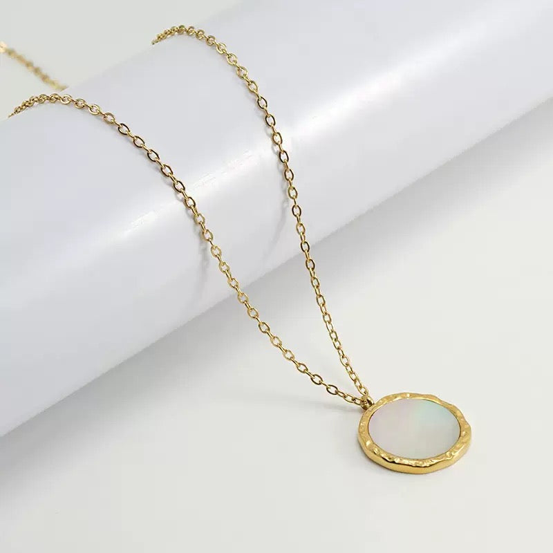 Ivory Radiance  Necklace
