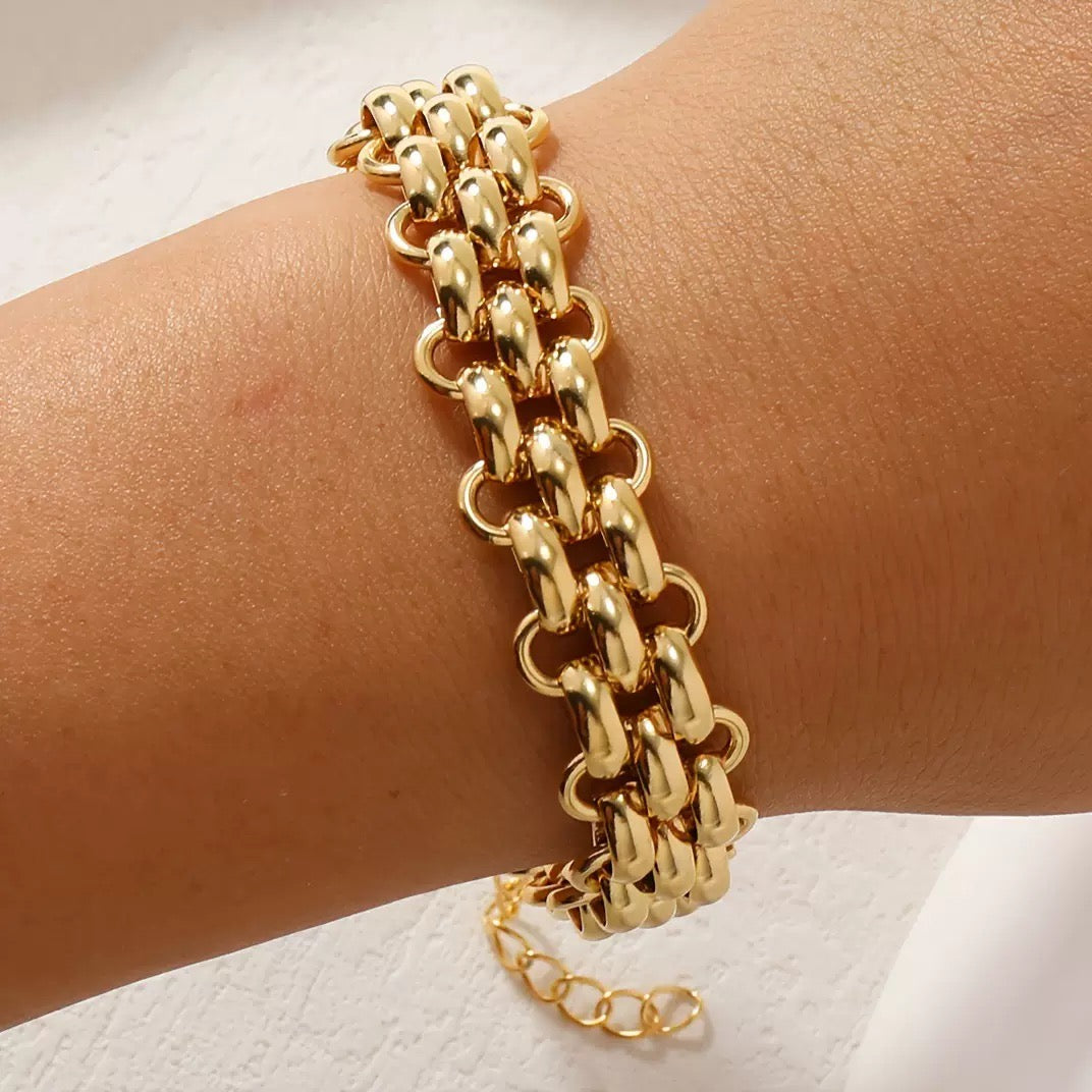 Royal Curve chain toggle Bracelet