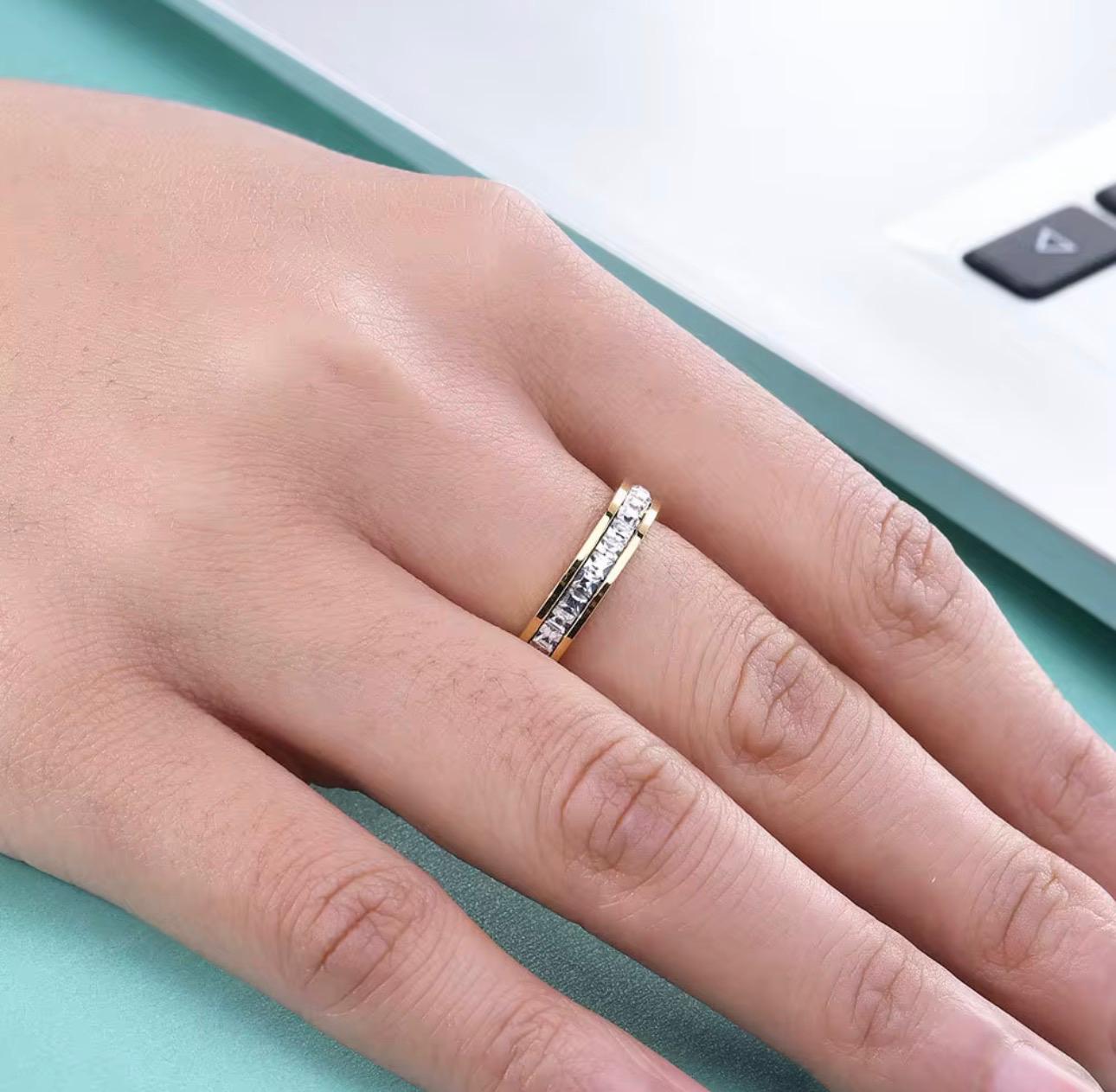 ROSELANALY RING GOLD 6