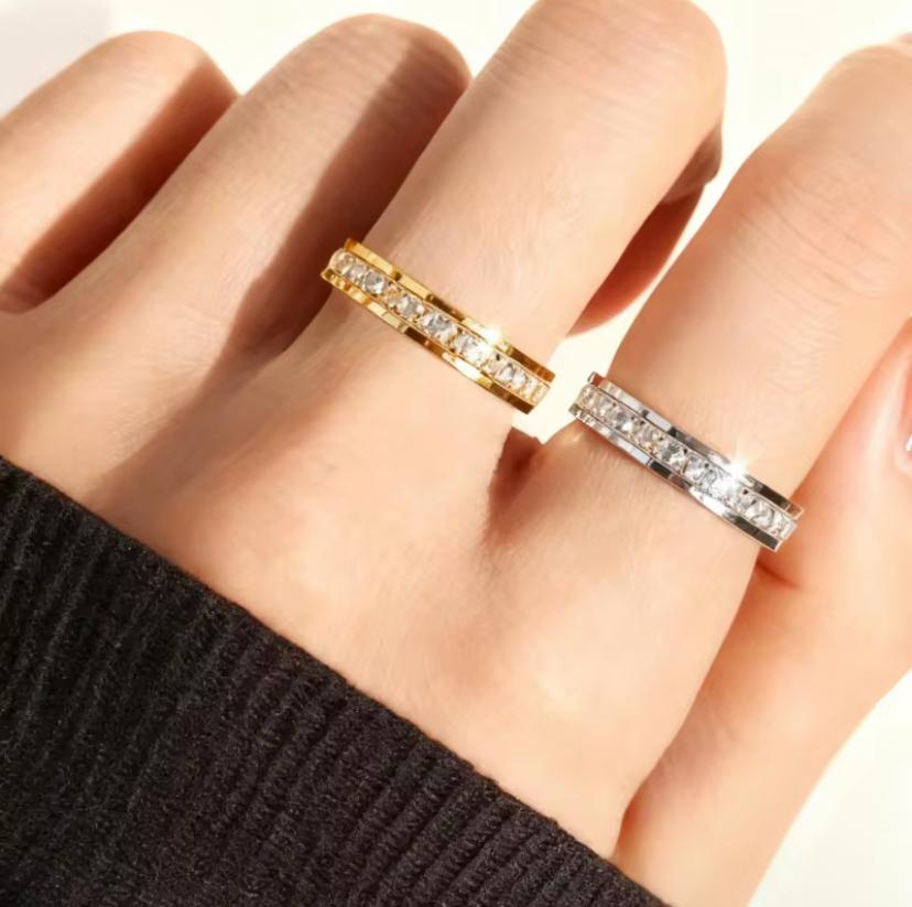 ROSELANALY RING GOLD 6