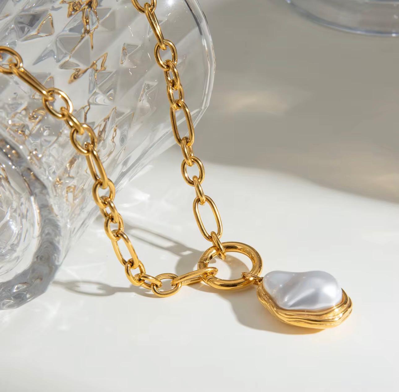 Rodline necklace gold