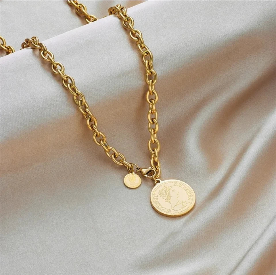 Elizabeth Coin Gold Set